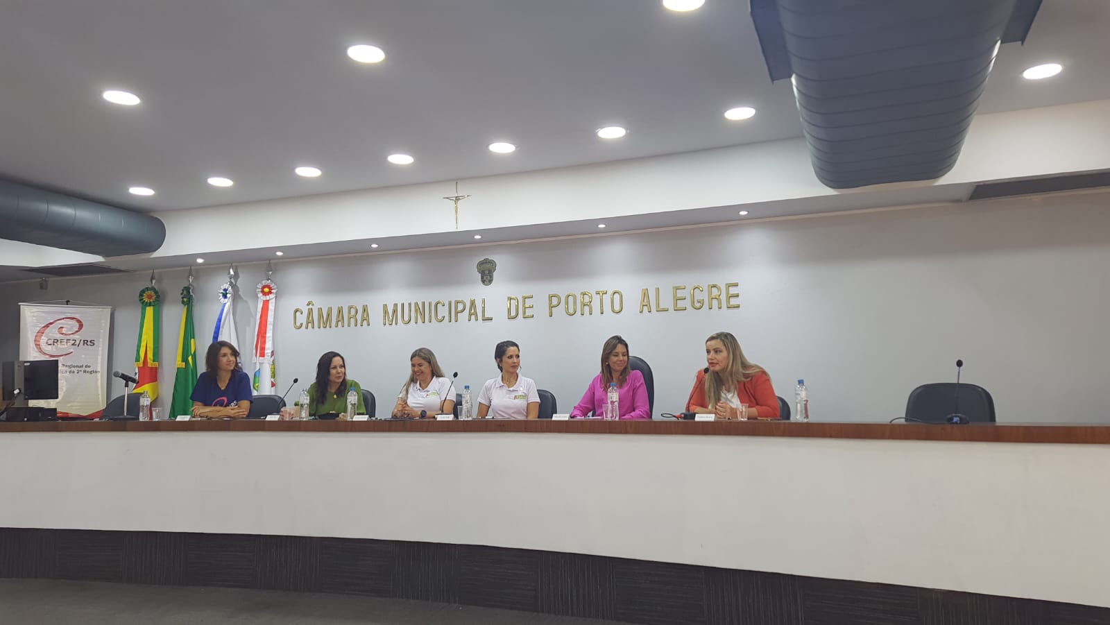 Lugar da mulher é onde ela quiser